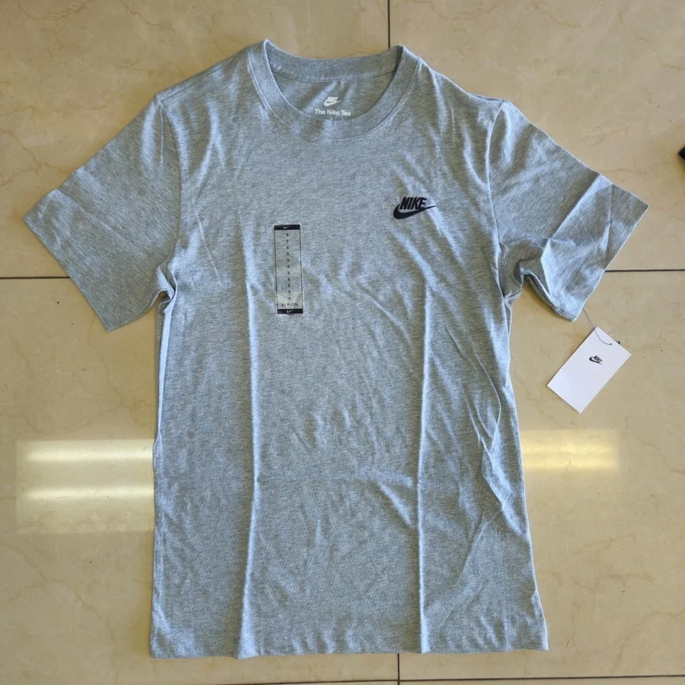Nike Men's Gray T-Shirt - Picture 5 of 9